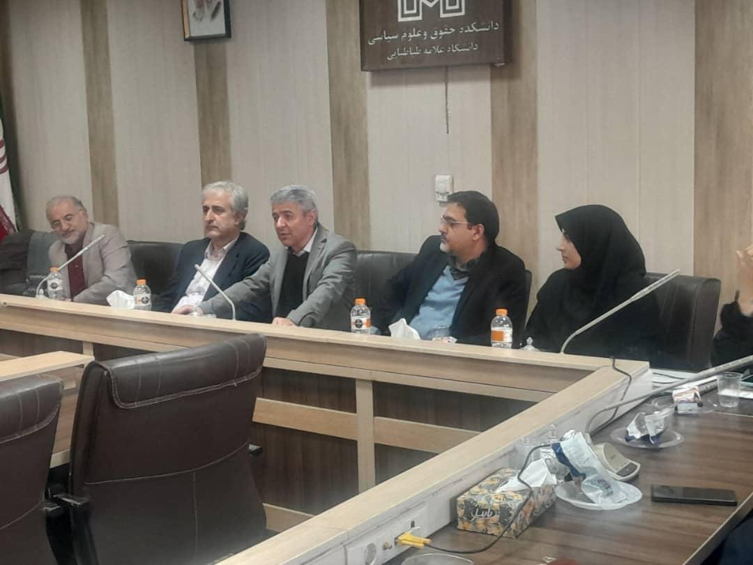 بازدید معاونت آموزشی دانشگاه از دانشکده حقوق و  علوم سیاسی